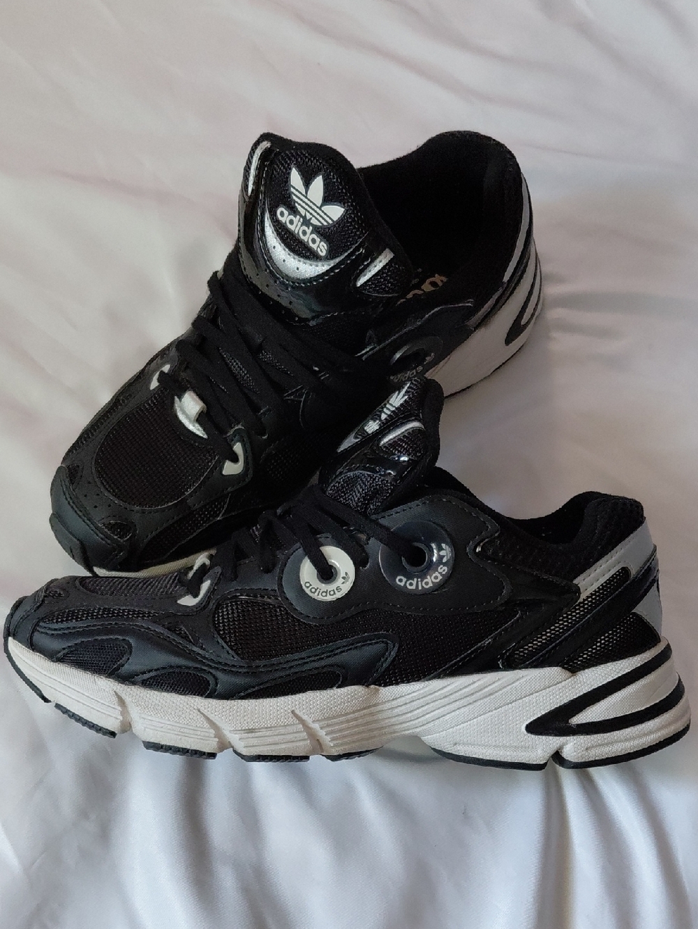 Adidas Astir Black White Sneakers Womens 8